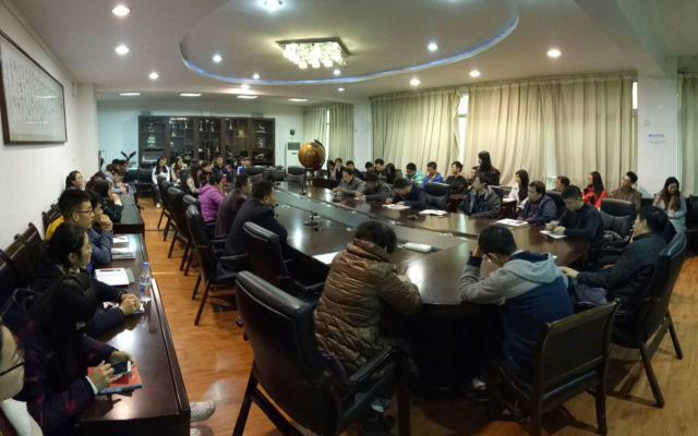 2016秋员工座谈会2_.jpg